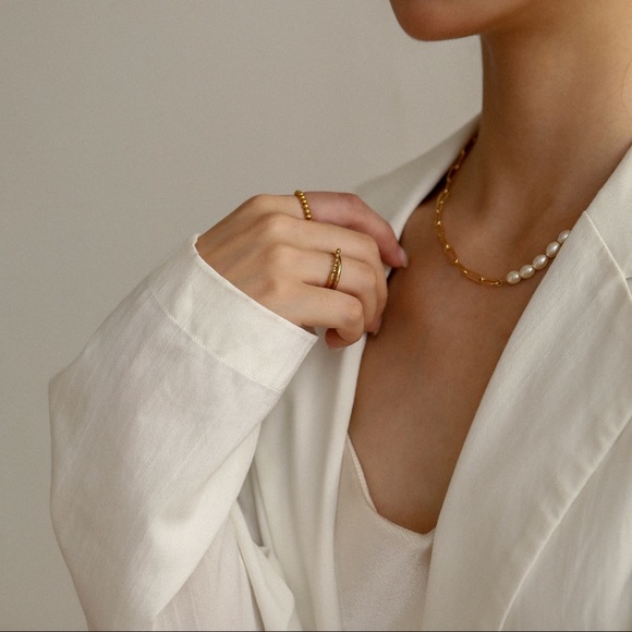 18K Gold Plated Titanium Double Beaded Band Ring - Picture 4 of 8